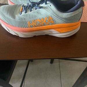 HOKA ONE ONE Bondi 7 Womens Shoes